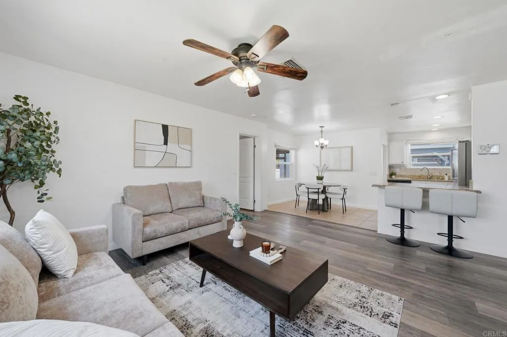 https://cdn.realtyfeed.com/cdn/127/306724241/c7dfe2341ce57ceb1c0448df05d320ae.webp