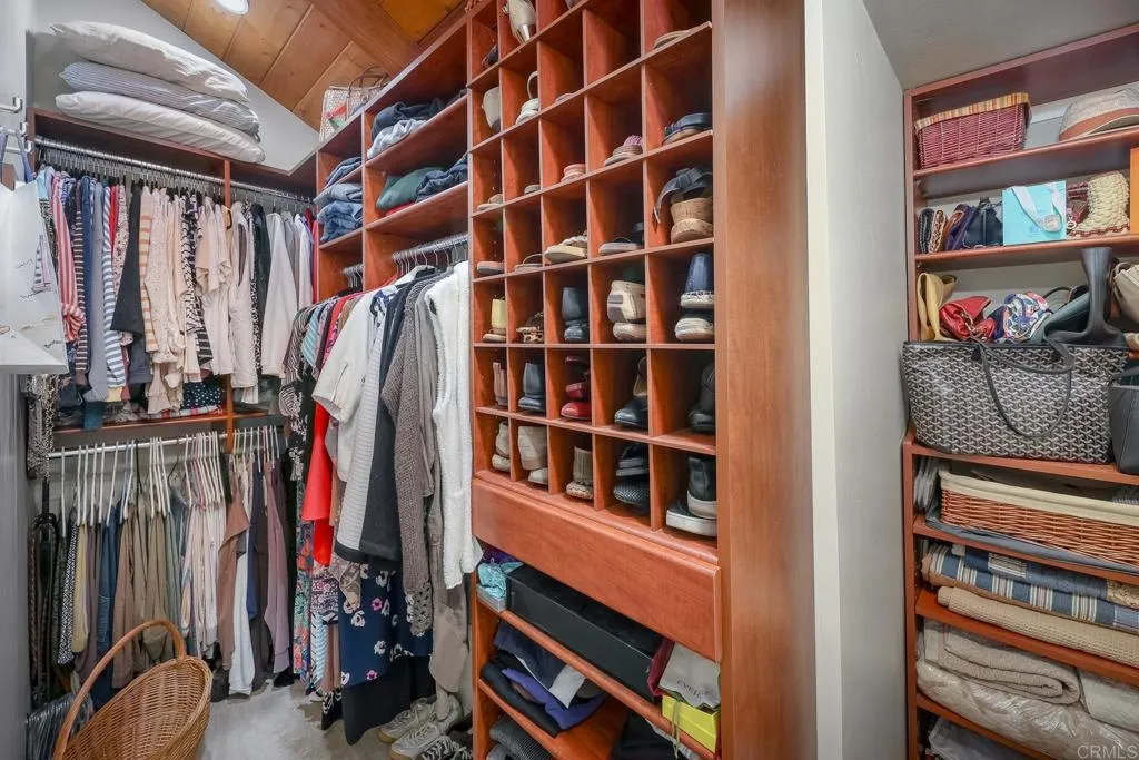 https://cdn.realtyfeed.com/cdn/127/306724265/2eef4104e501c4ccdf97062dfdac48ff.webp