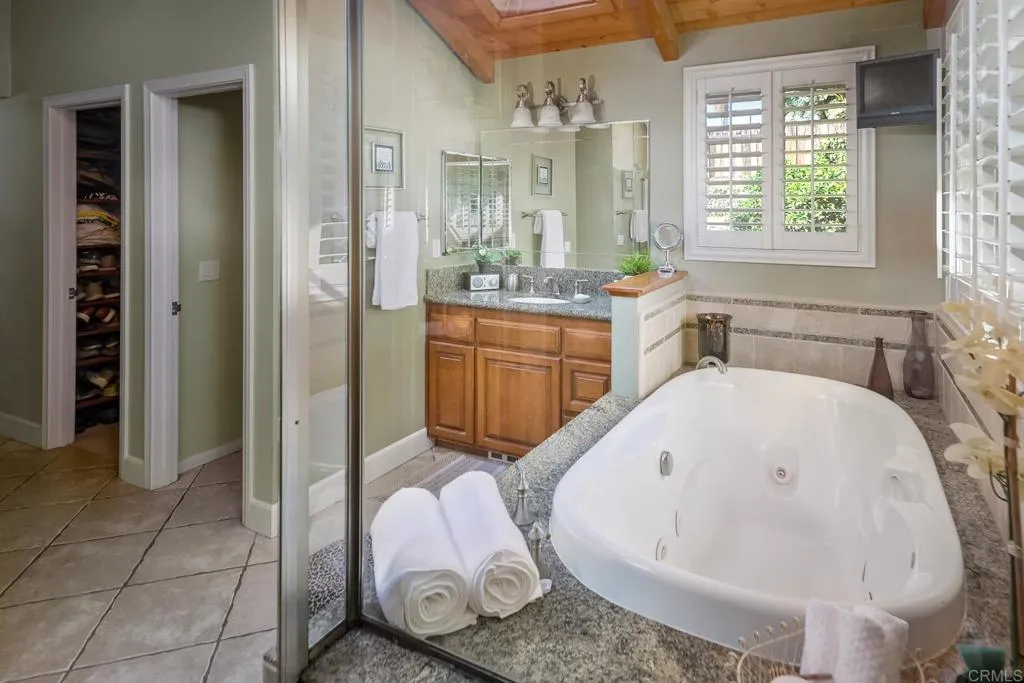 https://cdn.realtyfeed.com/cdn/127/306724265/373041a32283ebc706a54fd103df680c.webp