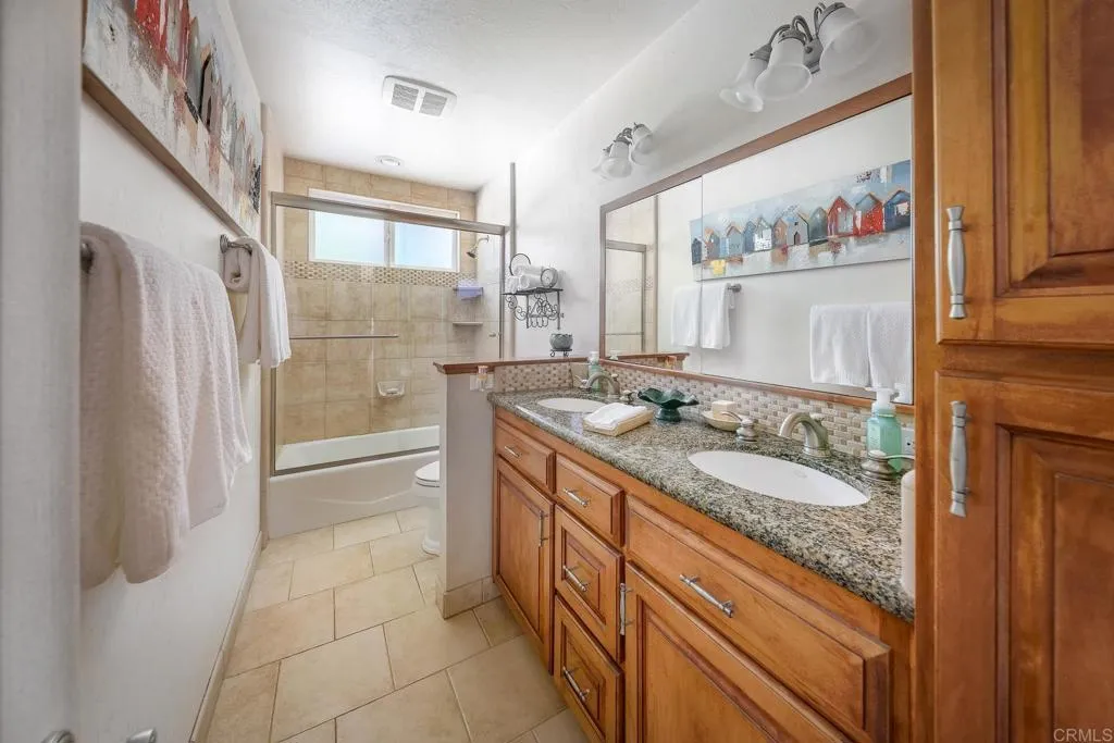 https://cdn.realtyfeed.com/cdn/127/306724265/d8b79d717231e9d7f5818e0621aa1cb2.webp
