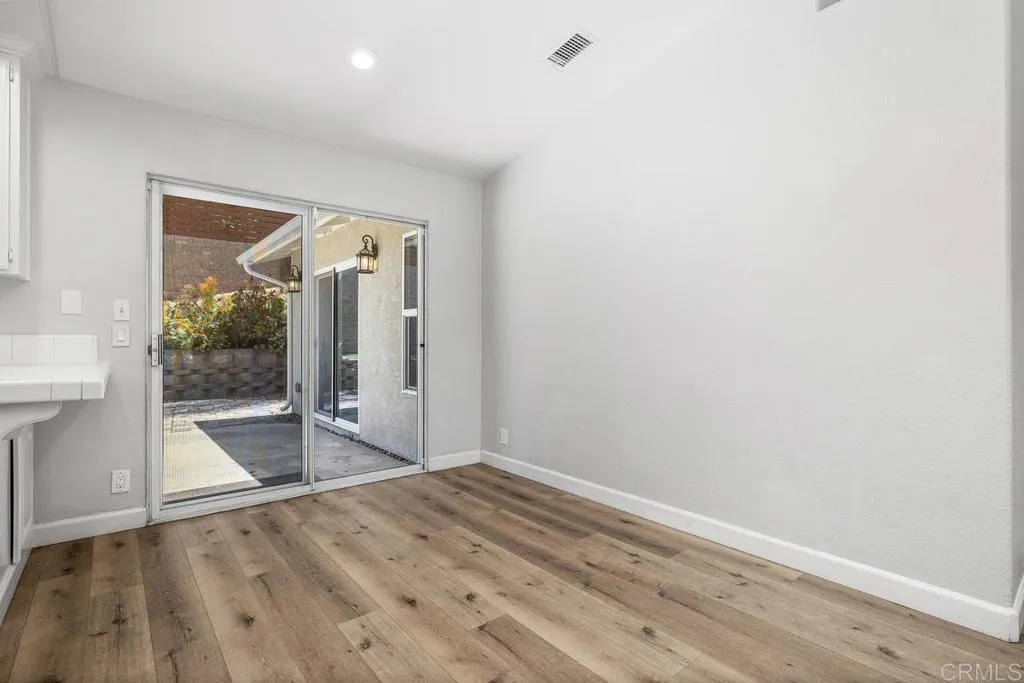 https://cdn.realtyfeed.com/cdn/127/306724271/272f542b979b5c74d7ca9f4b2a0bcad6.webp