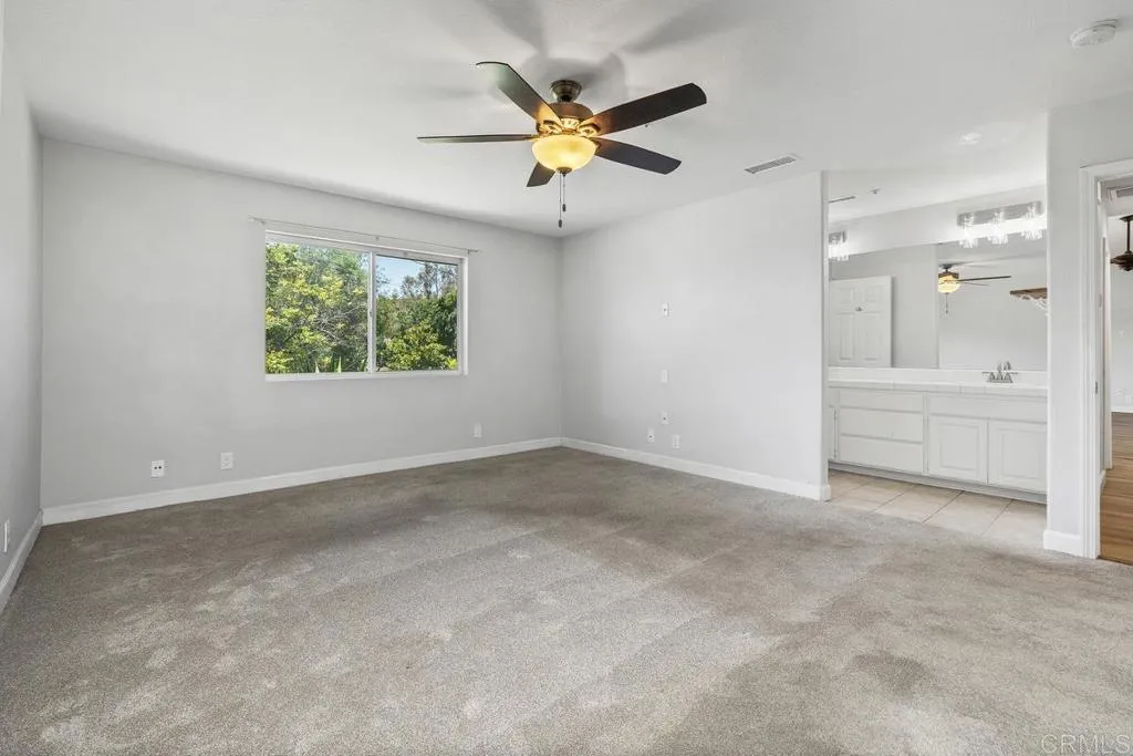 https://cdn.realtyfeed.com/cdn/127/306724271/87ec82351ffb0a6359cb6934eb0cc053.webp