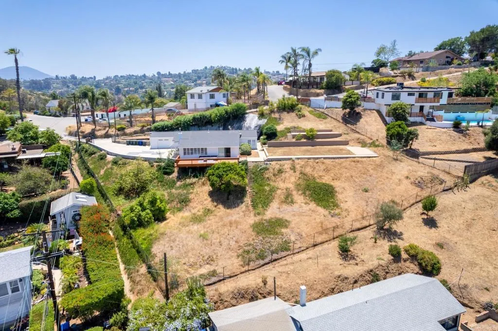 https://cdn.realtyfeed.com/cdn/127/306724327/01635217ad34cd08045dd130c73d0742.webp