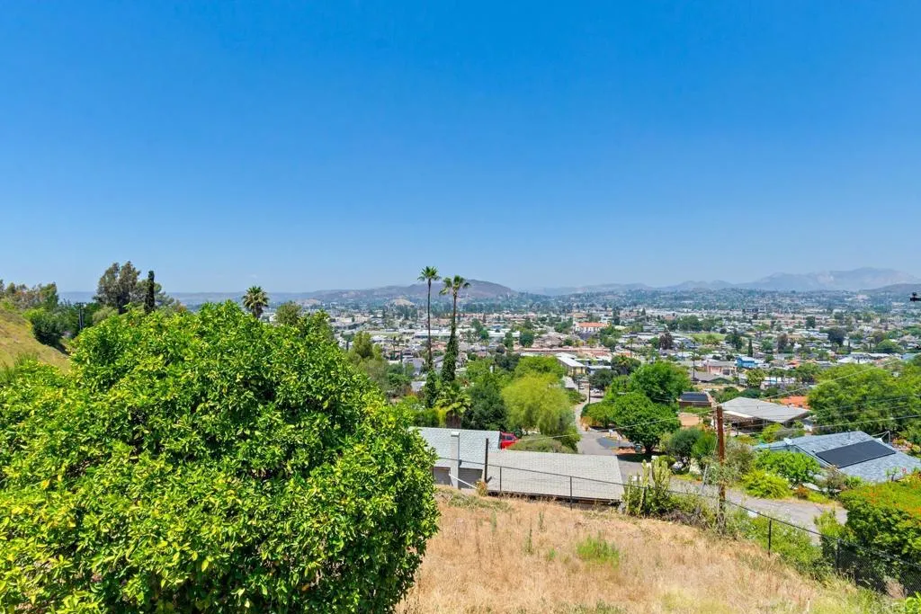https://cdn.realtyfeed.com/cdn/127/306724327/4a92cad556ca11f9435277a421fe0785.webp