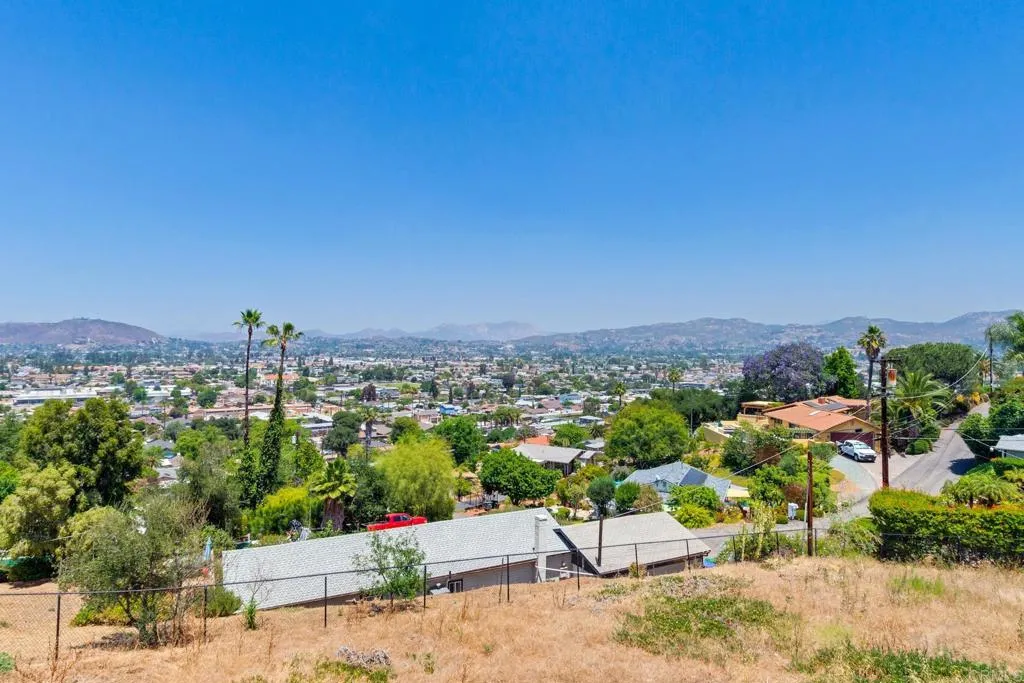 https://cdn.realtyfeed.com/cdn/127/306724327/5e6de2981688cdaa5a8a1232b97307fc.webp