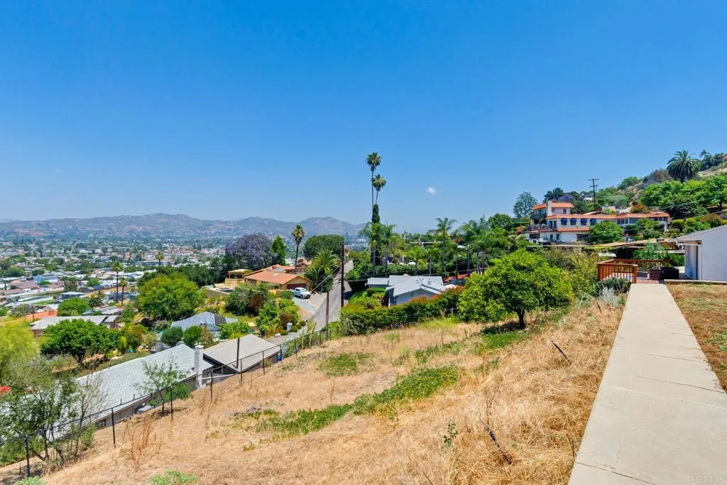 https://cdn.realtyfeed.com/cdn/127/306724327/d55cb909594891ab4541e7e7d048f2d0.webp