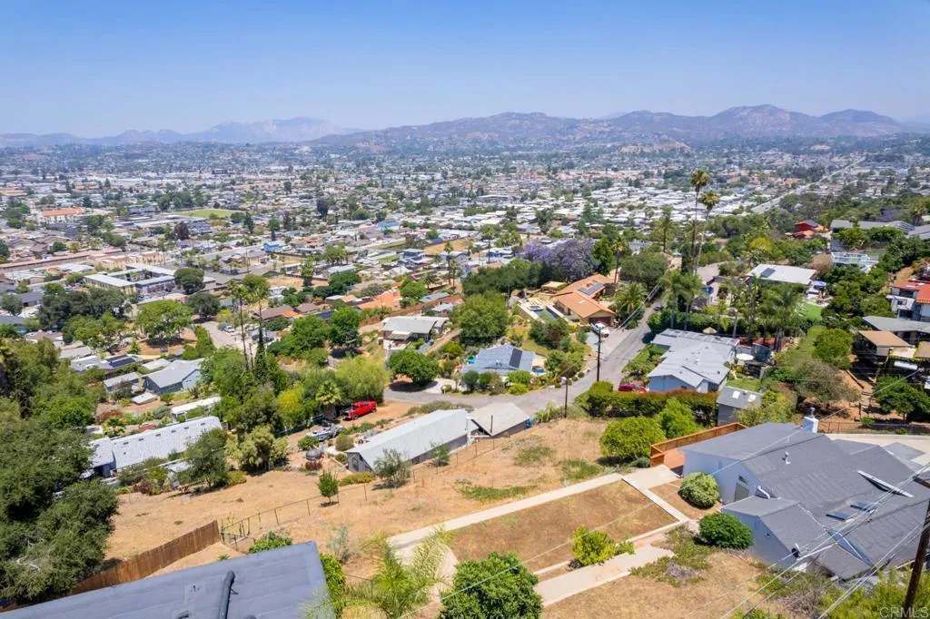 https://cdn.realtyfeed.com/cdn/127/306724327/d70b3caf94e5cf482f83383bcd6ef3d4.webp