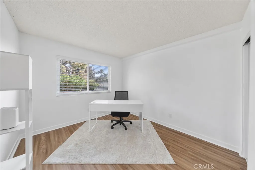 Photo #16: SW26110676 Listing: Photo #16
