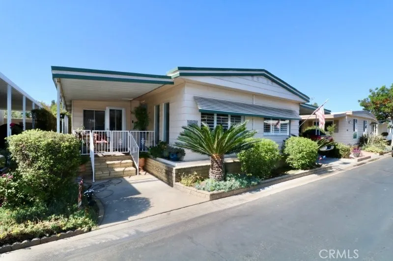16942 Lake Park Unit 6, Yorba Linda, CA 92886 - Photo 2 of 39, Yorba Linda, CA
