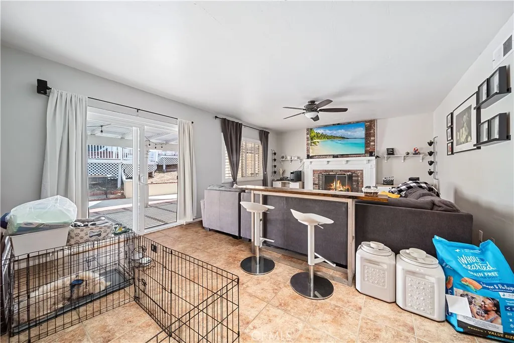 https://cdn.realtyfeed.com/cdn/127/306724379/4926fc57c577fb0b5744214426331d1c.webp
