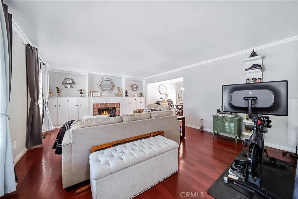 https://cdn.realtyfeed.com/cdn/127/306724379/6c27c5a6ada7004903976b366cdd7681.webp