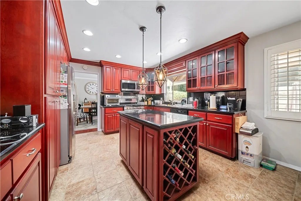 https://cdn.realtyfeed.com/cdn/127/306724379/a206d8845cc09062b1c7921ebc73aeed.webp
