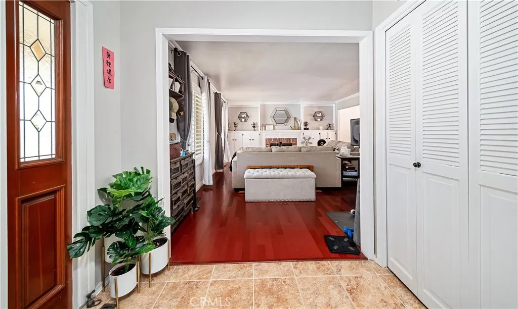 https://cdn.realtyfeed.com/cdn/127/306724379/a96c3aaa4642be278b3e88f0492b32a5.webp