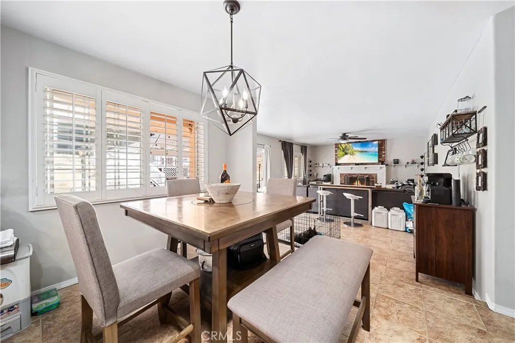 https://cdn.realtyfeed.com/cdn/127/306724379/aa12fba3855c717f2f8542c526b85add.webp