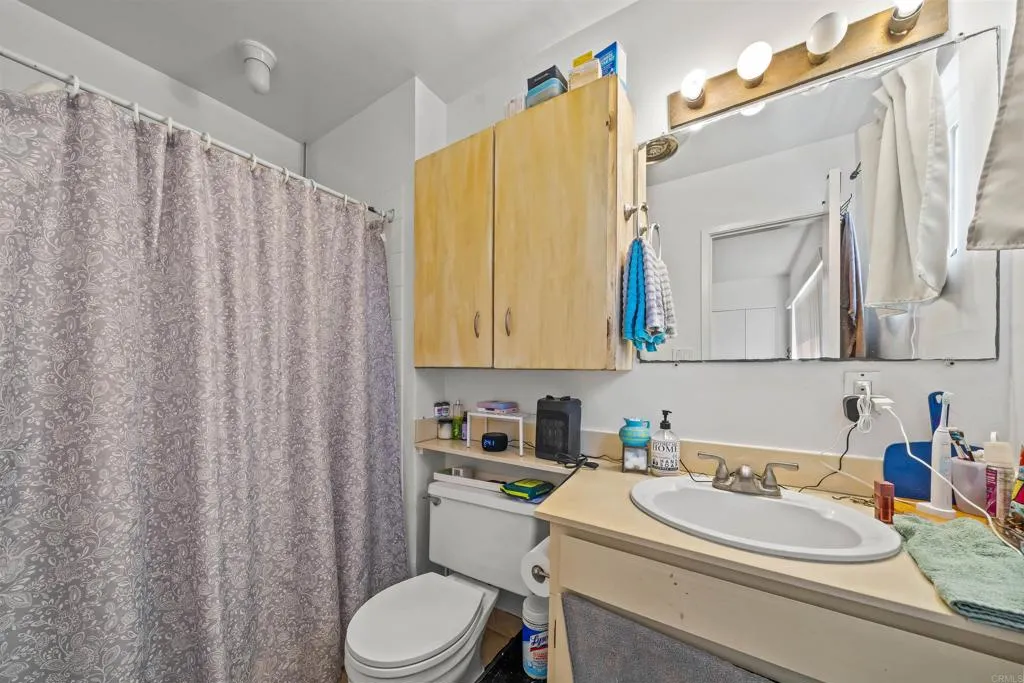 https://cdn.realtyfeed.com/cdn/127/306724399/2ba2ef1b45945f0ca86d5ee44a8e1990.webp