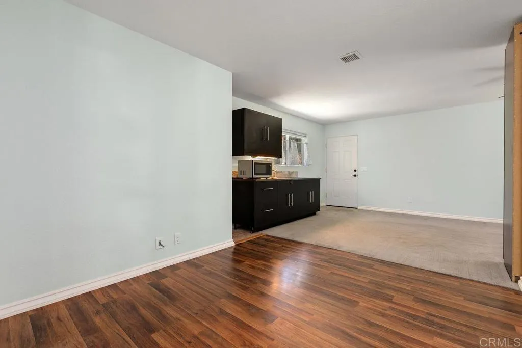 https://cdn.realtyfeed.com/cdn/127/306724414/3a9ac0ba423e79a27c4c2f250b023112.webp