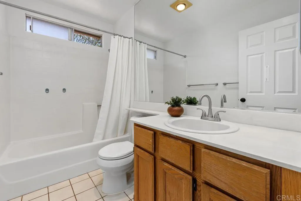 https://cdn.realtyfeed.com/cdn/127/306724414/7cf83f87530c52c7a98cee6c90bc05b7.webp