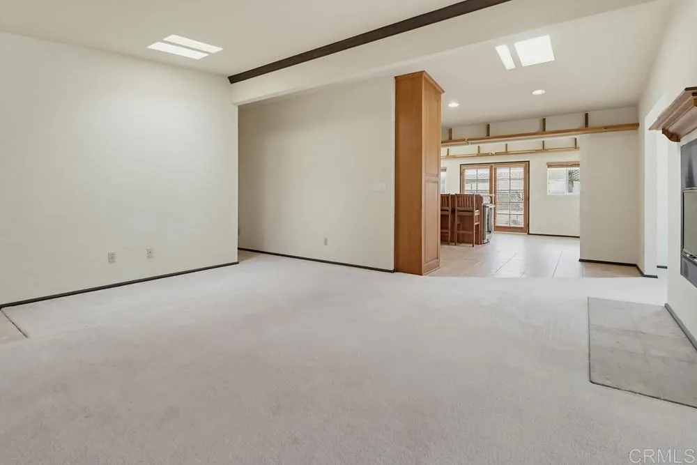 https://cdn.realtyfeed.com/cdn/127/306724443/2ade8726f34209f1cbe6dae7f914df7b.webp