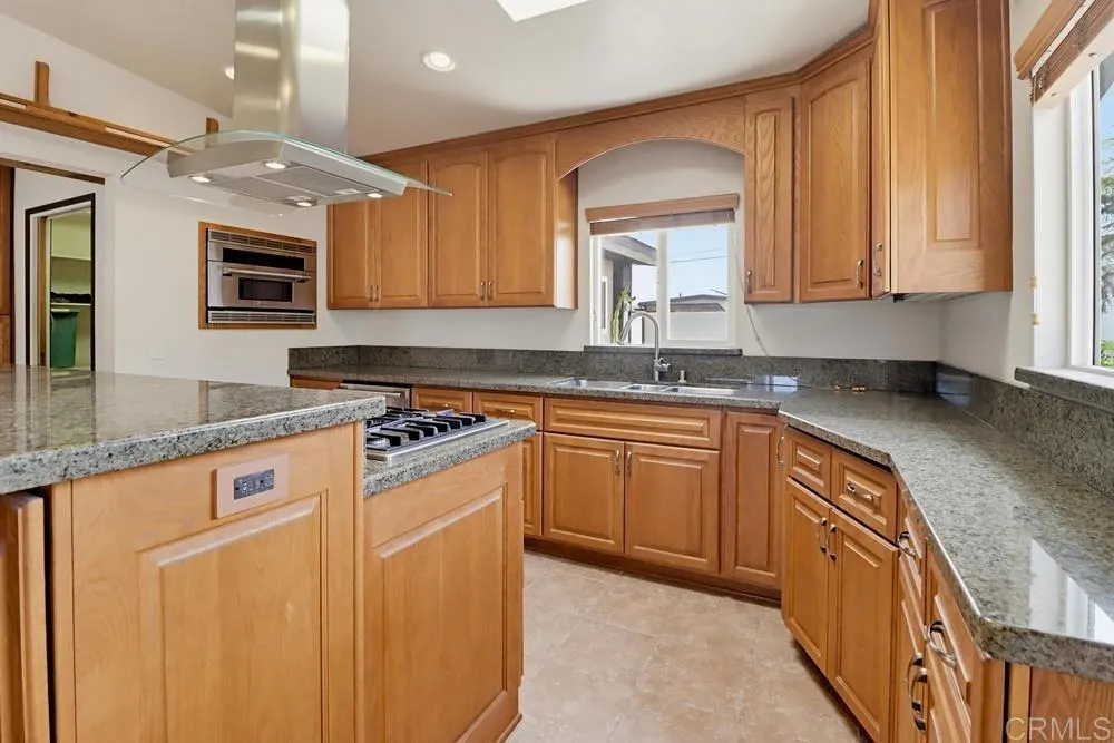 https://cdn.realtyfeed.com/cdn/127/306724443/47c61dbfbe329e0986b53a4e2610f14d.webp