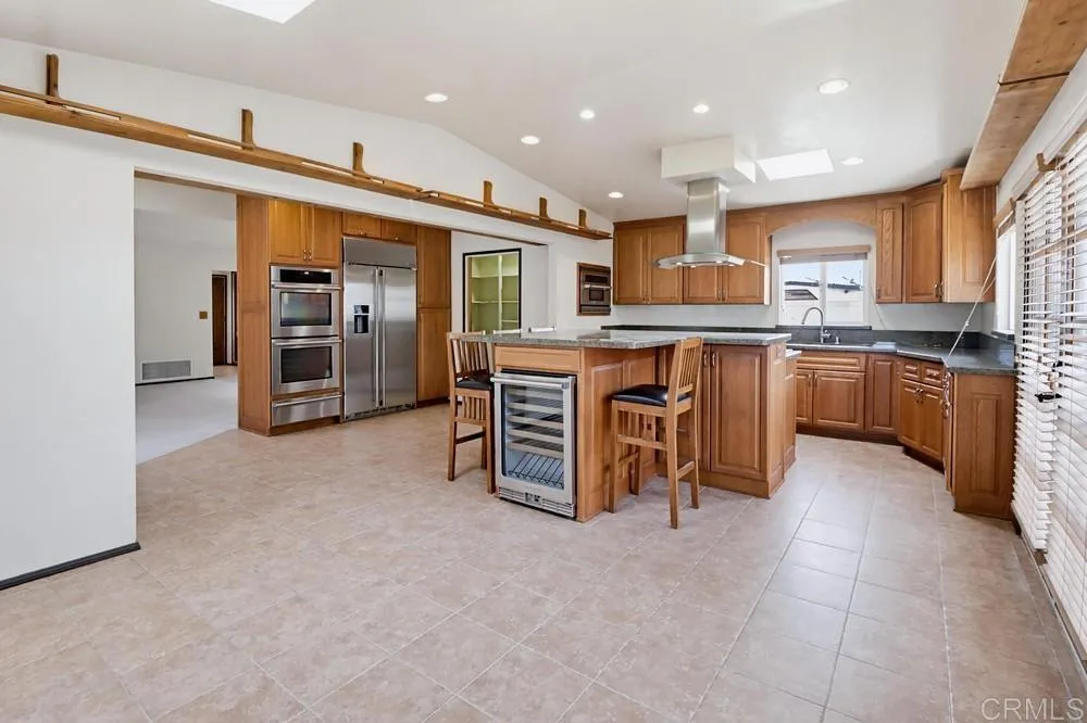 https://cdn.realtyfeed.com/cdn/127/306724443/4c3f9250aa50971fc5566fd1f811bca2.webp