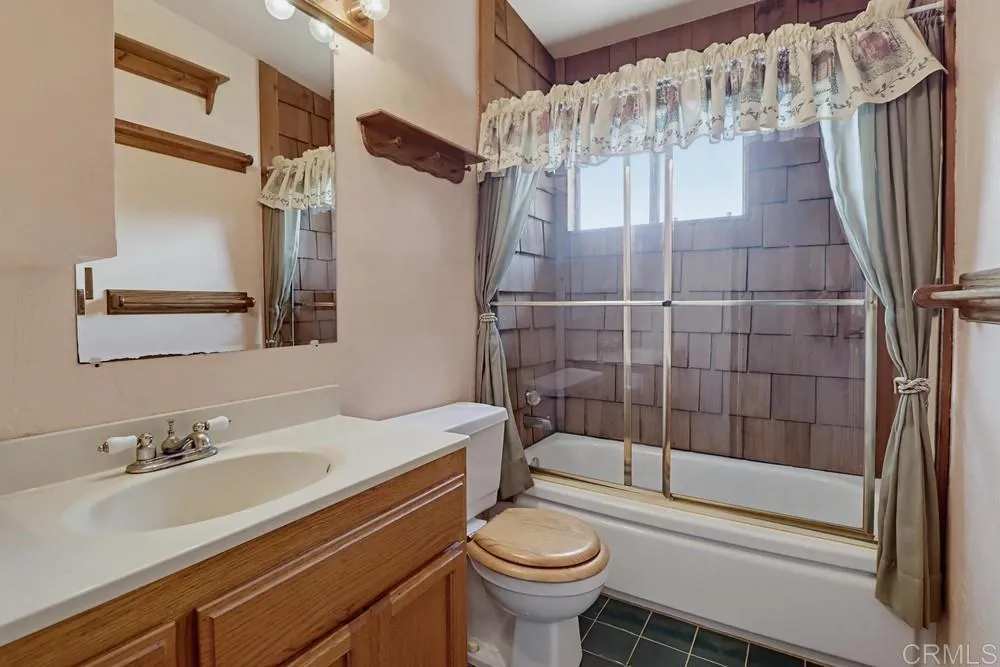 https://cdn.realtyfeed.com/cdn/127/306724443/949f02459c72d74bce34addf262ec592.webp
