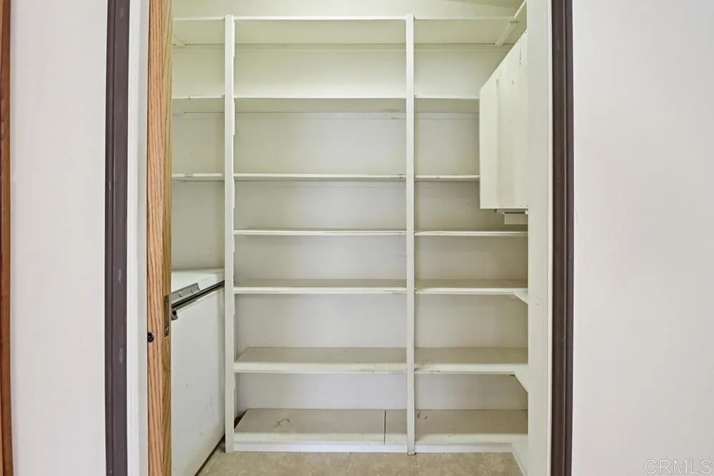 https://cdn.realtyfeed.com/cdn/127/306724443/c40e818343b5493d9d125d22bea1f82b.webp
