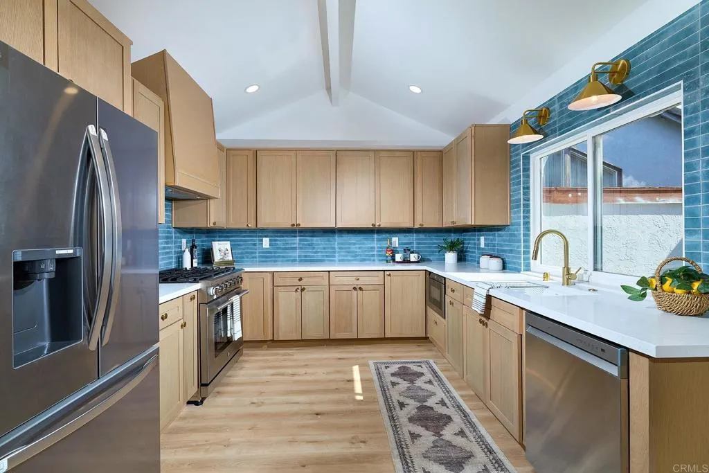 https://cdn.realtyfeed.com/cdn/127/306724451/8d1685afd3f8d95310f16d27d8dde30a.webp