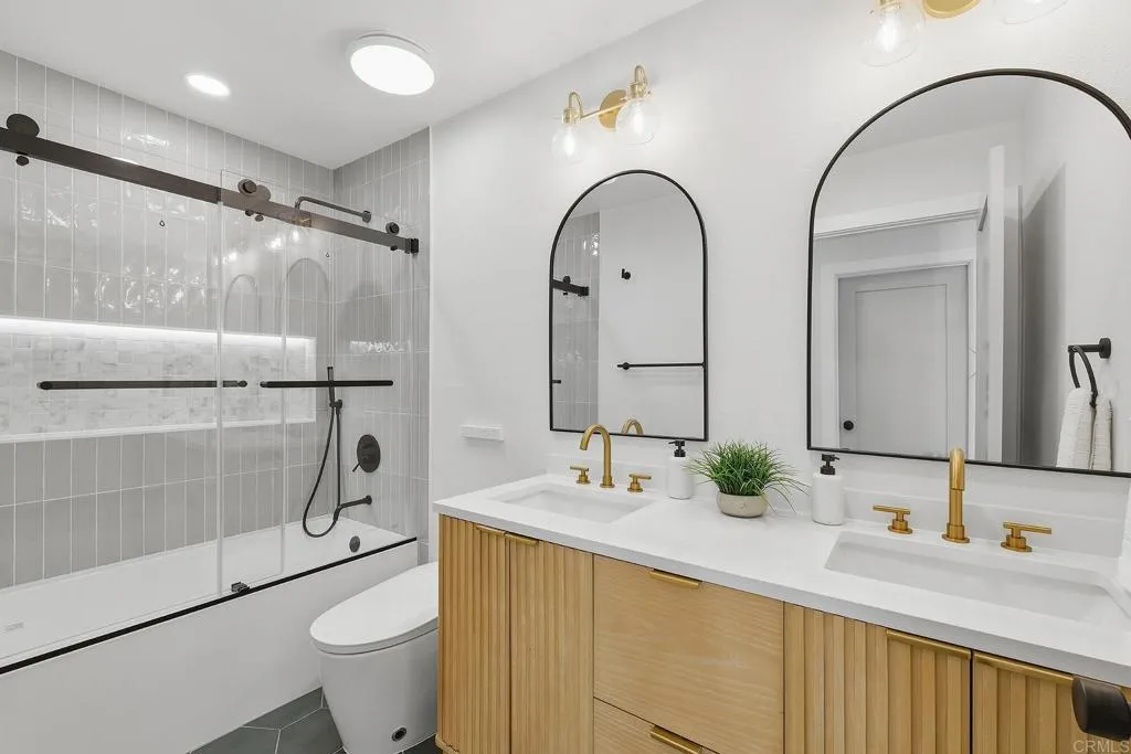 https://cdn.realtyfeed.com/cdn/127/306724451/b3c5afdac57c6713e45be9892ebf4afc.webp
