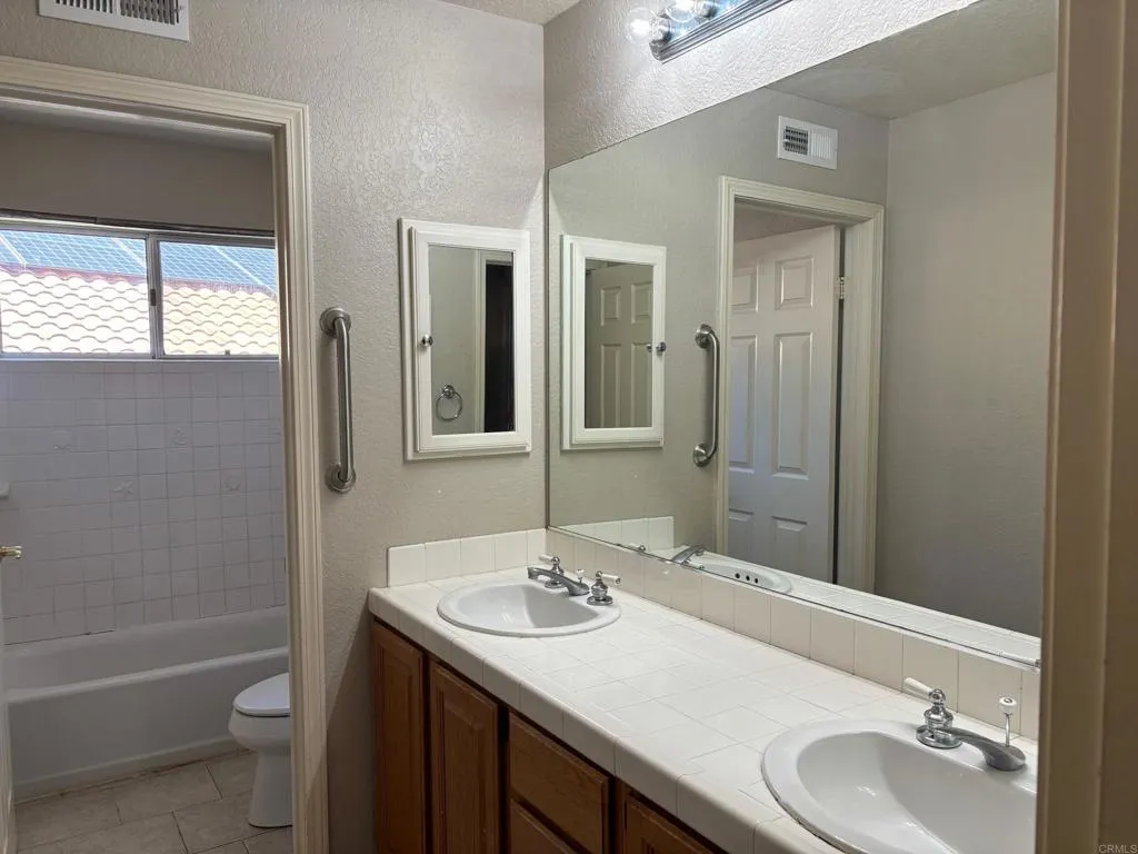 https://cdn.realtyfeed.com/cdn/127/306724453/132f58a058d35744febb8be0161b145c.webp