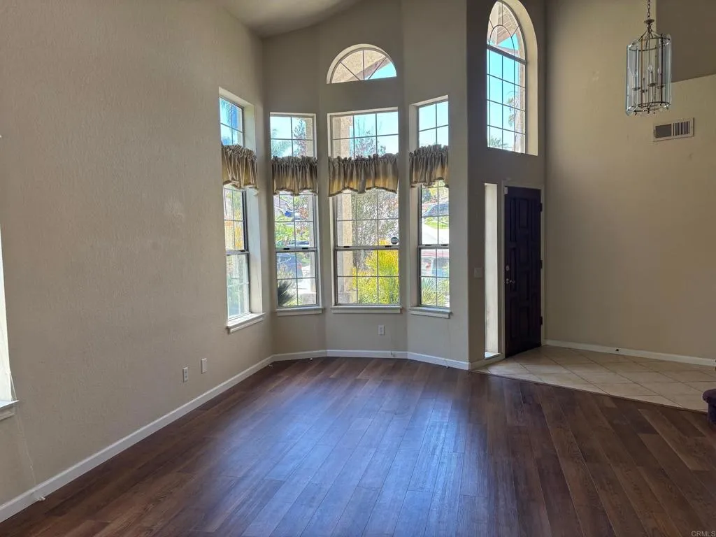 https://cdn.realtyfeed.com/cdn/127/306724453/2cda4fc9f5d0fae5179f4160794f6e14.webp