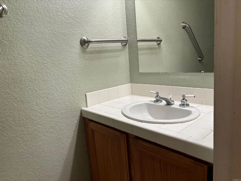 https://cdn.realtyfeed.com/cdn/127/306724453/2ea4f35b02258a8eb96bdda73c7d8271.webp