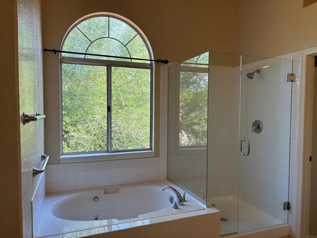 https://cdn.realtyfeed.com/cdn/127/306724453/2ee2410223caad8aca2a7d735e068231.webp