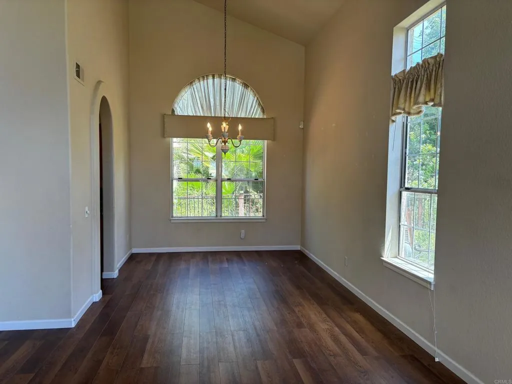 https://cdn.realtyfeed.com/cdn/127/306724453/4ef7573c2b10016e0bf9dd696e09254d.webp