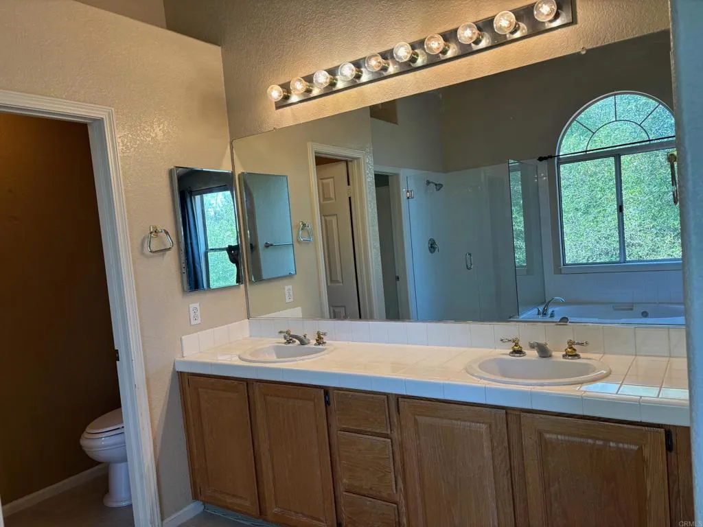 https://cdn.realtyfeed.com/cdn/127/306724453/d7d4870ca8d18a9985ca5a342c6fa115.webp