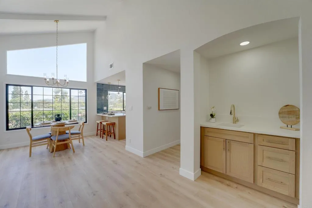https://cdn.realtyfeed.com/cdn/127/306724479/0da056b73f5870ab17d07cbf58c8c7da.webp