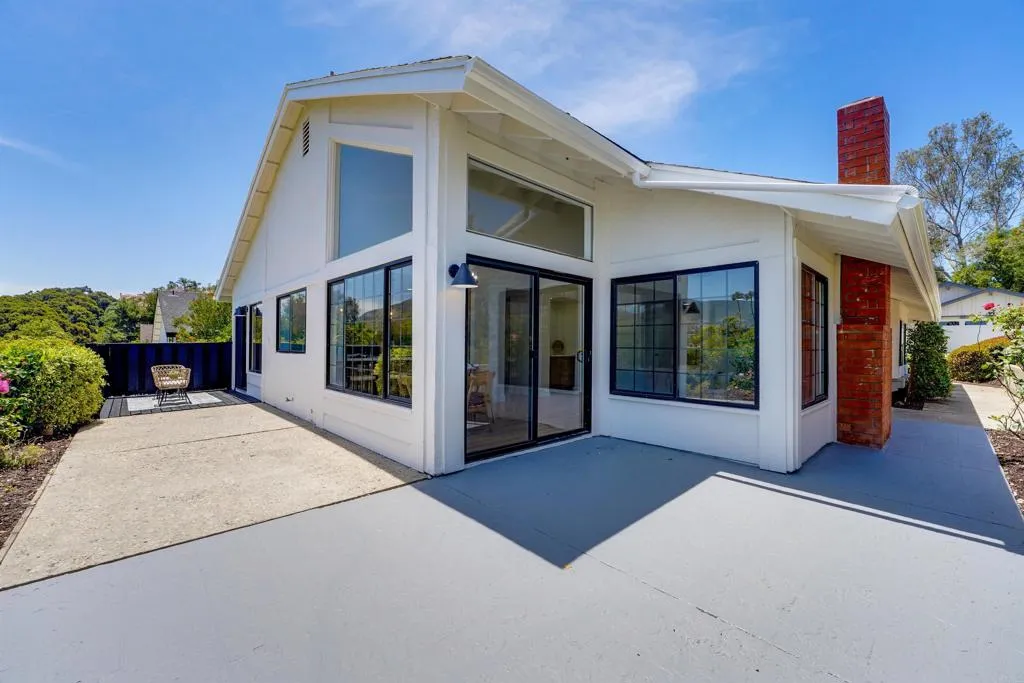 https://cdn.realtyfeed.com/cdn/127/306724479/4ee537d11d0052620ce2ac0e58af144a.webp