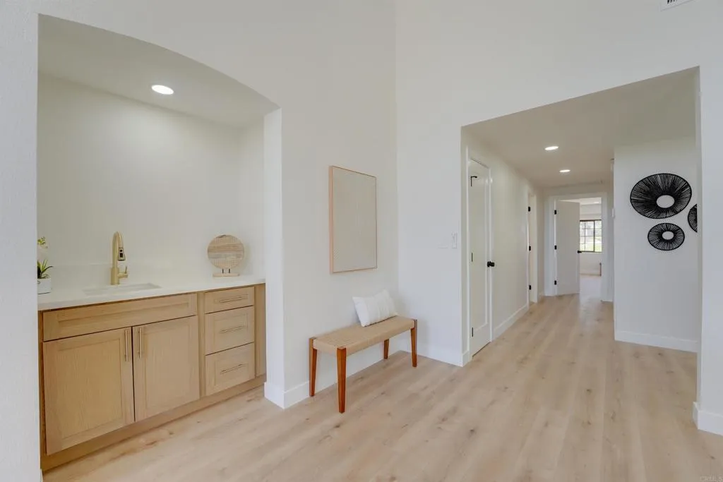 https://cdn.realtyfeed.com/cdn/127/306724479/717321aadf19c3f050246b110a41cd71.webp
