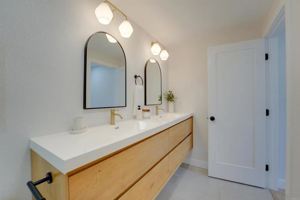 https://cdn.realtyfeed.com/cdn/127/306724479/ae8015ebbc9cb73266efa44f6bd2e0e4.webp