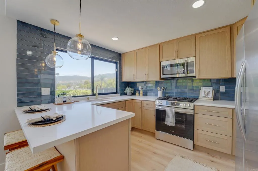 https://cdn.realtyfeed.com/cdn/127/306724479/cca704dfedf089d8638650f2055be4e7.webp