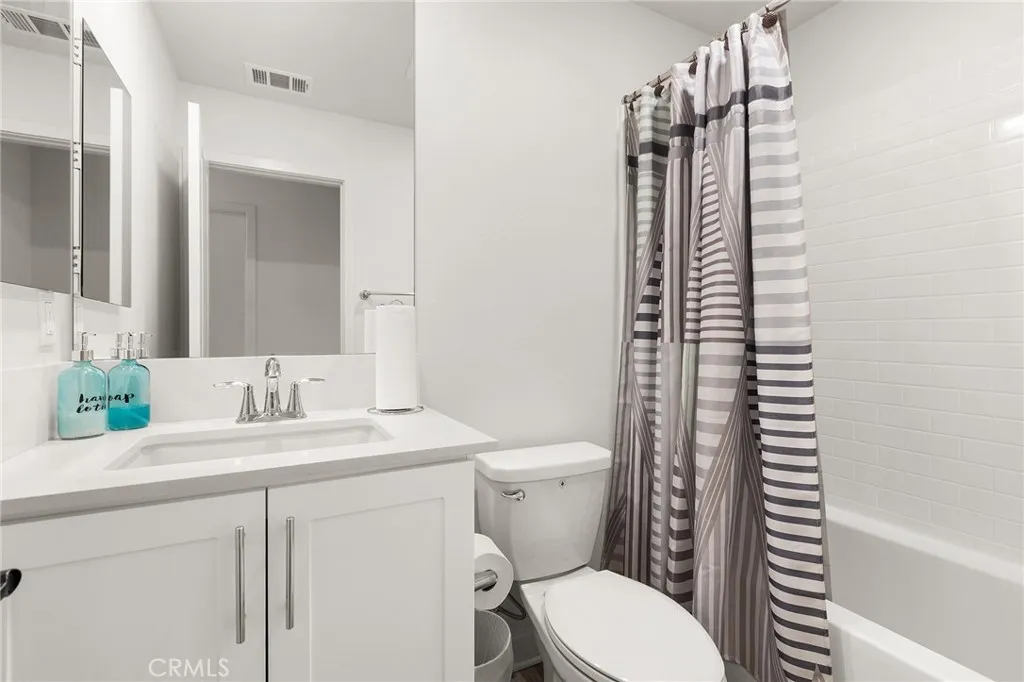 https://cdn.realtyfeed.com/cdn/127/306724483/66fb9abeda3d6758c3610b7dd544c9b0.webp