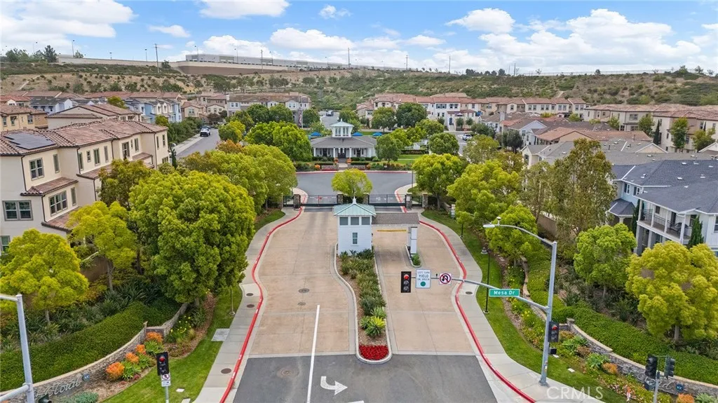 https://cdn.realtyfeed.com/cdn/127/306724483/8e63978a184a42e7833f80938a4a37cc.webp