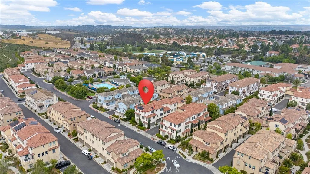 https://cdn.realtyfeed.com/cdn/127/306724483/c1ca7118c35824df5bb2311f0f1b4d69.webp