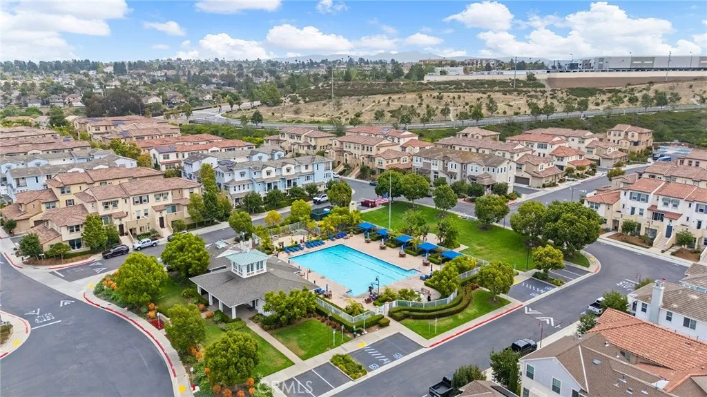 https://cdn.realtyfeed.com/cdn/127/306724483/cd9b82ebcead90f499076280ca4f0043.webp