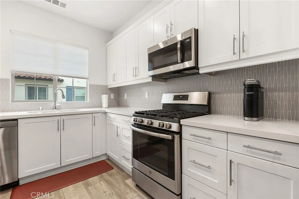 https://cdn.realtyfeed.com/cdn/127/306724483/ce5c124b3b2bbcf4d543064b2738c217.webp