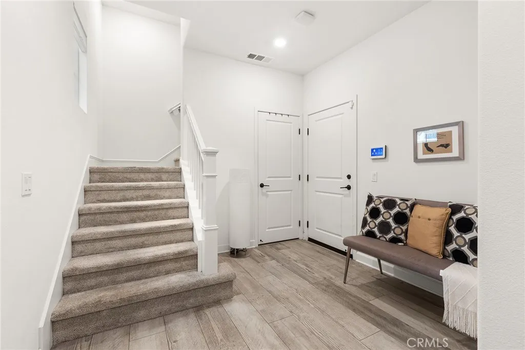 https://cdn.realtyfeed.com/cdn/127/306724483/e2740e9ce1c6411d6ec9bca9358fcc2e.webp