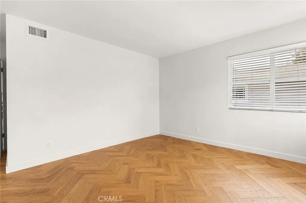Photo #18: SW26101849 Listing: Photo #18