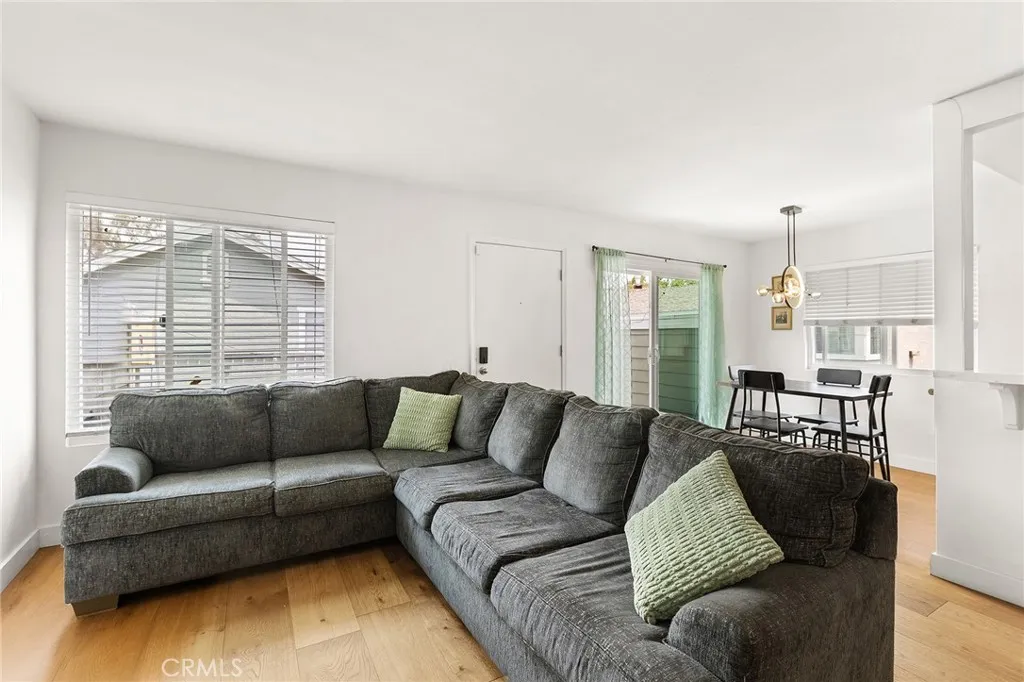 Photo #5: SW26101849 Listing: Photo #5