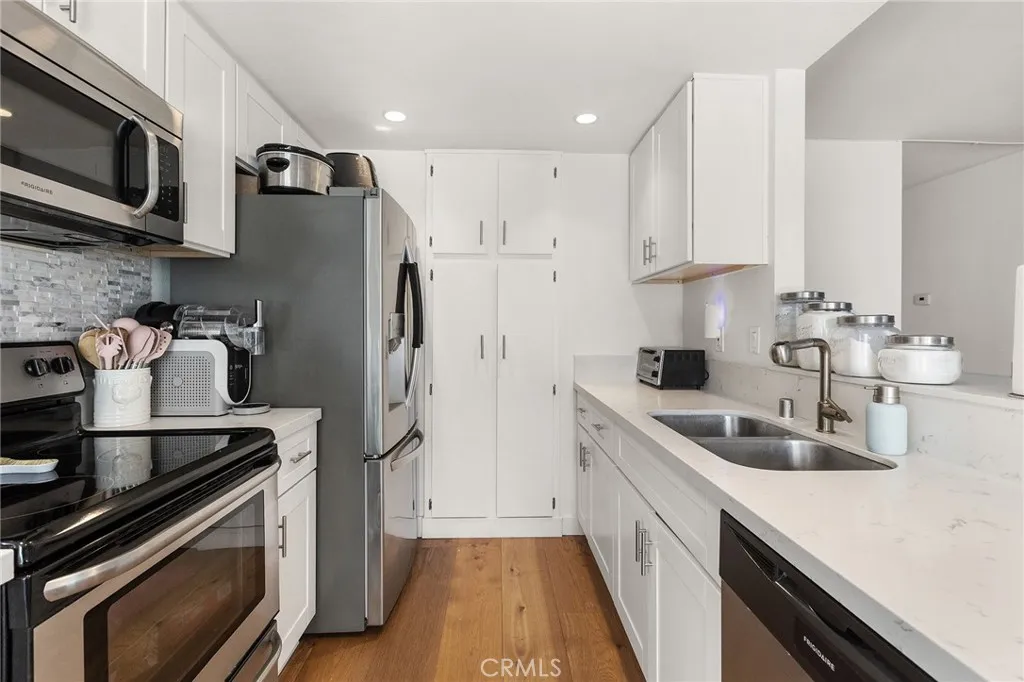 Photo #3: SW26101849 Listing: Photo #3