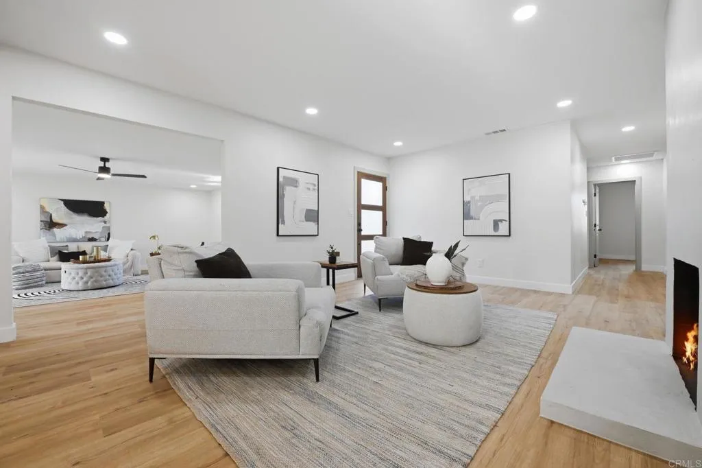 https://cdn.realtyfeed.com/cdn/127/306724534/13f392d046d671a20208592e5576e5bb.webp