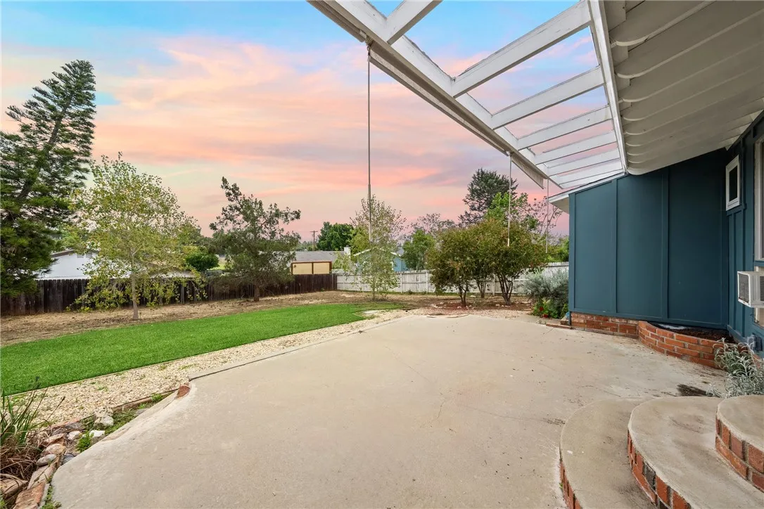 https://cdn.realtyfeed.com/cdn/127/306724546/4a46ab4937bb1b95cf6ab28ab66cff0e.webp